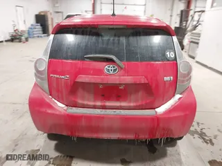 2013 Toyota Prius c One with VIN JTDKDTB32D1038030, listed as a IAAI auction lot 41568174 with 1 mi miles. Bid and sale history available at carsss.com. Image 15.