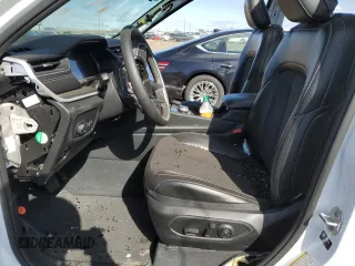 2023 Jeep Grand Cherokee Altitude с VIN 1C4RJKAG0P8782906, выставлен на аукционе Copart как лот 51995385 с пробегом Не указан миль и На запчасти • Non repairable. История ставок и продаж доступна на DreamBid. Изображение 7.