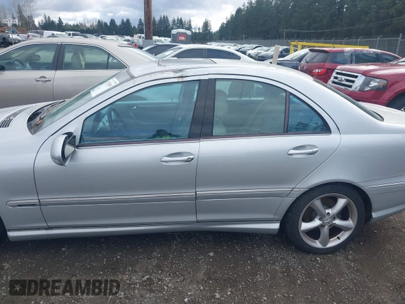 2006 Mercedes-Benz C 230 Sport with VIN WDBRF52H46F820303, listed as a IAAI auction lot 41715195 with 188,391 mi miles and . Bid and sale history available at carsss.com. Image 14.