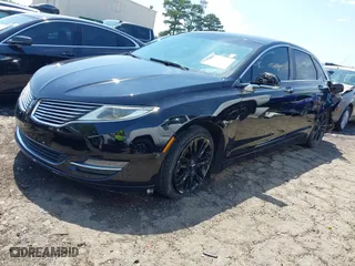 2013 Lincoln MKZ with VIN 3LN6L2G96DR804578, listed as a IAAI auction lot 41992666 with 270,057 mi miles. Bid and sale history available at carsss.com. Image 2.