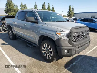 2018 Toyota Tundra SR5 z VIN 5TFHW5F12JX729043, wystawiony jako Copart lot #87330154 z przebiegiem 110 611 mil mil oraz Szkoda całkowita • Salvage title. Historia ofert i sprzedaży dostępna na DreamBid. Obrazek 4.