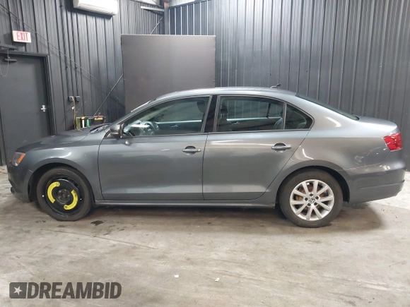 2011 Volkswagen Jetta SE с VIN 3VWBZ7AJ2BM326488, выставлен на аукционе IAAI как лот 41440467 с пробегом 179 888 миль миль и . История ставок и продаж доступна на DreamBid. Изображение 14.