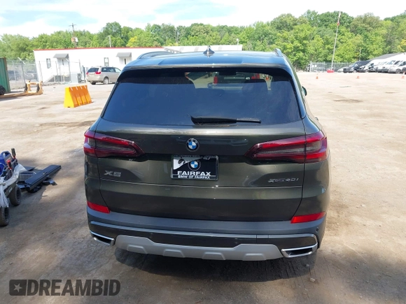 2021 BMW X5 xDrive40i with VIN 5UXCR6C06M9G21960, listed as a IAAI auction lot 42315496 with 41,580 mi miles and . Bid and sale history available at DreamBid. Image 17.