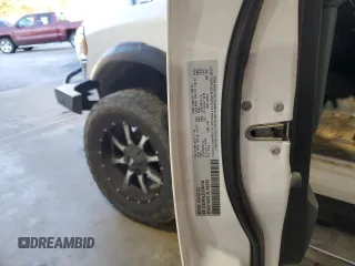 2020 Ram 2500 Tradesman z VIN 3C6UR5HL0LG240160, wystawiony jako Copart lot #88360065 z przebiegiem 76 227 mil mil oraz Szkoda całkowita • Salvage title. Historia ofert i sprzedaży dostępna na DreamBid. Obrazek 14.