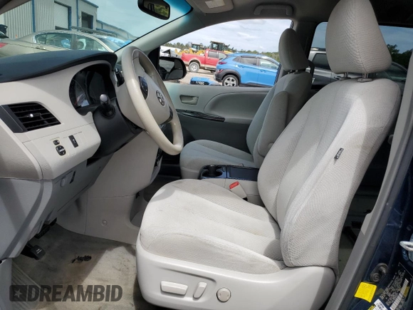2012 Toyota Sienna LE AAS with VIN 5TDKK3DC7CS212274, listed as a Copart auction lot 70333984 with 0 mi miles and Salvage Title. Bid and sale history available at carsss.com. Image 7.