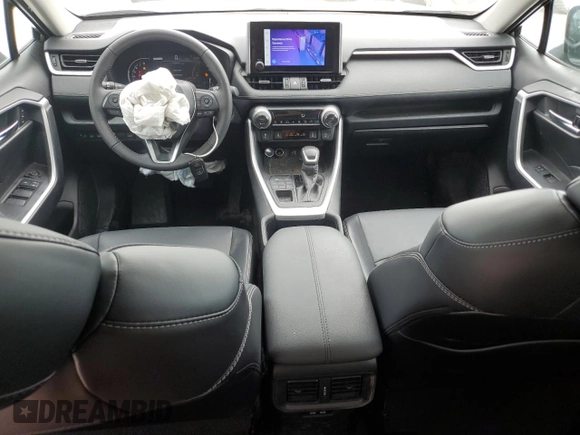 2024 Toyota RAV4 XLE Premium z VIN 2T3A1RFV2RC416702, wystawiony jako Copart lot #65414115 z przebiegiem 14 147 mil mil oraz Szkoda całkowita • Salvage title. Historia ofert i sprzedaży dostępna na DreamBid. Obrazek 8.