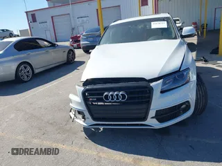 2015 Audi SQ5 Premium Plus with VIN WA1CGAFP9FA145649, listed as a IAAI auction lot 41670312 with 1 mi miles. Bid and sale history available at carsss.com. Image 12.