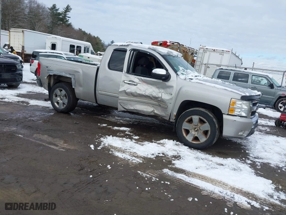 2009 Chevrolet Silverado 1500 LT with VIN 2GCEK29J091115058, listed as a IAAI auction lot 41527034 with 197,350 mi miles. Bid and sale history available at carsss.com. Image 1.