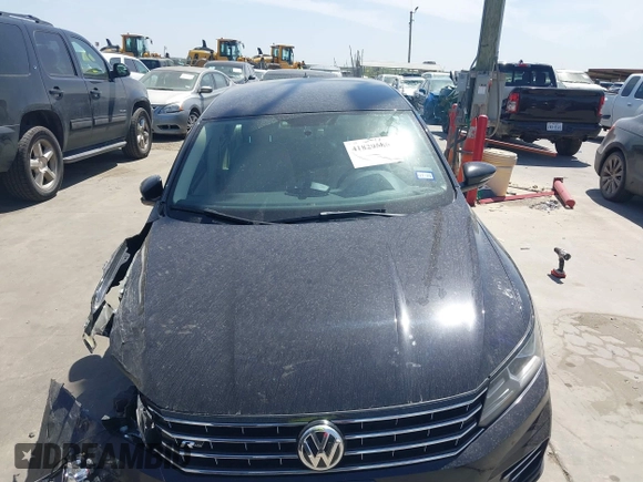 2018 Volkswagen Passat 2.0T S with VIN 1VWAA7A31JC015784, listed as a IAAI auction lot 41829586 with 72,437 mi miles. Bid and sale history available at carsss.com. Image 13.