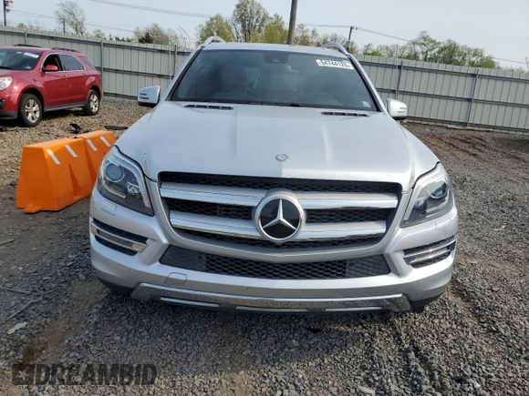 2015 Mercedes-Benz GL-Class GL 350 BlueTEC with VIN 4JGDF2EE1FA511814, listed as a Copart auction lot 54744125 with 135,093 mi miles and Clean Title. Bid and sale history available at carsss.com. Image 5.