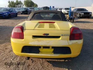 2002 Toyota MR2 z VIN JTDFR320120049824, wystawiony jako Copart lot #69642784 z przebiegiem 95 051 mil mil oraz Tytuł czysty. Historia ofert i sprzedaży dostępna na DreamBid. Obrazek 6.