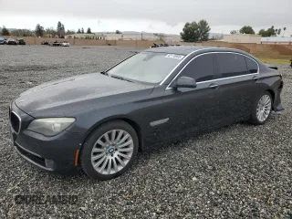 2009 BMW 7 Series 750Li z VIN WBAKB83579CY57269, wystawiony jako Copart lot #42173805 z przebiegiem 140 815 mil mil oraz Szkoda całkowita • Salvage title. Historia ofert i sprzedaży dostępna na DreamBid. Obrazek 1.