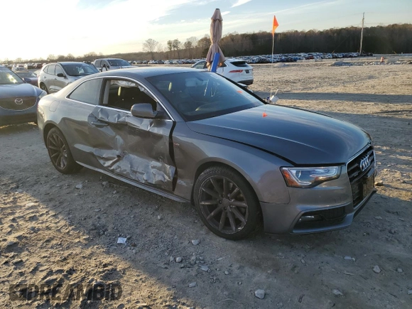2016 Audi A5 Premium z VIN WAUD2AFR7GA011828, wystawiony jako Copart lot #87955625 z przebiegiem 84 413 mil mil oraz Czysty tytuł • Clean title. Historia ofert i sprzedaży dostępna na DreamBid. Obrazek 4.