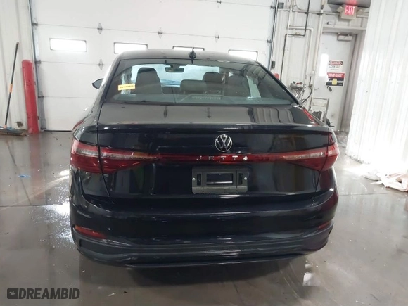 2025 Volkswagen Jetta Sport with VIN 3VWBX7BU2SM017442, listed as a IAAI auction lot 41387314 with 1,498 mi miles. Bid and sale history available at carsss.com. Image 17.