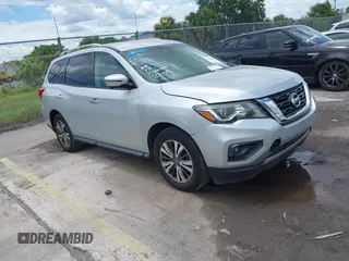 2018 Nissan Pathfinder S with VIN 5N1DR2MN8JC610653, listed as a IAAI auction lot 42590233 with 147,651 mi miles and . Bid and sale history available at DreamBid. Image 1.