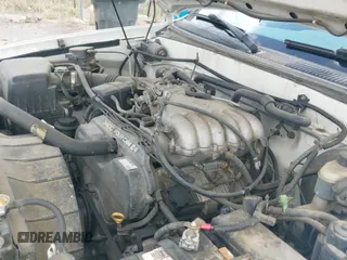 2001 Toyota Tundra SR5 с VIN 5TBRN34161S216827, выставлен на аукционе IAAI как лот 41942730 с пробегом 204 185 миль миль и . История ставок и продаж доступна на DreamBid. Изображение 23.
