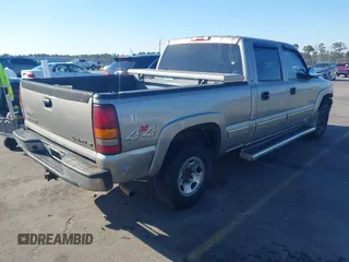 2002 Chevrolet Silverado 1500HD LT with VIN 1GCGK13U82F174704, listed as a IAAI auction lot 41618439 with 362,554 mi miles and . Bid and sale history available at DreamBid. Image 4.