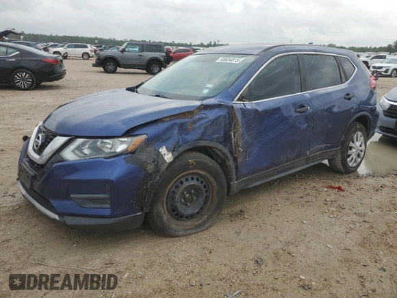 2017 Nissan Rogue S z VIN JN8AT2MTXHW135639, wystawiony jako Copart lot #55834815 z przebiegiem 145 571 mil mil oraz Szkoda całkowita • Salvage title. Historia ofert i sprzedaży dostępna na DreamBid. Obrazek 1.