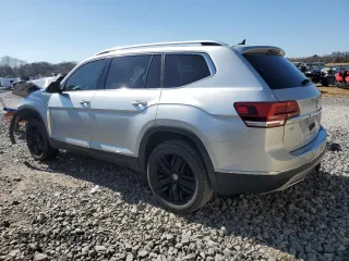 2018 Volkswagen Atlas SEL Premium with VIN 1V2NR2CA0JC574172, listed as a Copart auction lot 49454025 with 113,823 mi miles and Salvage title. Bid and sale history available at DreamBid. Image 2.