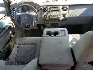 2012 Ford F-350 XL z VIN 1FT8W3BT0CEB74099, wystawiony jako Copart lot #47470204 z przebiegiem 172 041 mil mil oraz Szkoda całkowita • Salvage title. Historia ofert i sprzedaży dostępna na DreamBid. Obrazek 8.