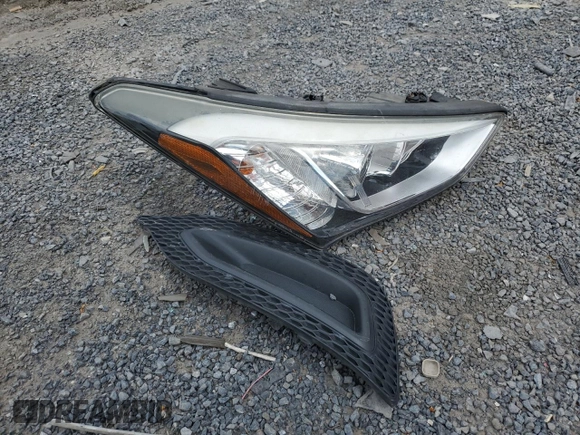2016 Hyundai Santa Fe z VIN 5XYZTDLB5GG323838, wystawiony jako Copart lot #53261345 z przebiegiem 85 952 mil mil oraz Szkoda całkowita • Salvage title. Historia ofert i sprzedaży dostępna na DreamBid. Obrazek 13.