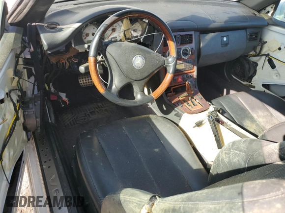 2001 Mercedes-Benz SLK 230/320 with VIN WDBKK65FX1F207009, listed as a Copart auction lot 77037374 with Not Provided miles and Clean Title. Bid and sale history available at DreamBid. Image 8.