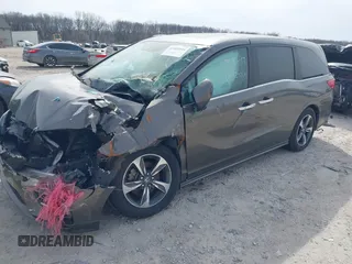 2018 Honda Odyssey Touring with VIN 5FNRL6H83JB008463, listed as a IAAI auction lot 41805044 with 65,001 mi miles. Bid and sale history available at carsss.com. Image 22.