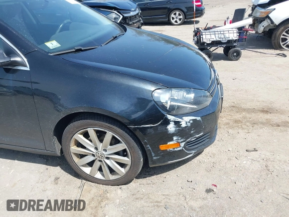 2012 Volkswagen Jetta SportWagen SE with VIN 3VWPP7AJ8CM618837, listed as a IAAI auction lot 42079950 with 182,719 mi miles. Bid and sale history available at carsss.com. Image 6.
