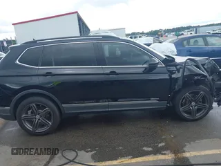 2018 Volkswagen Tiguan SEL с VIN 3VV3B7AX7JM076018, выставлен на аукционе IAAI как лот 42428029 с пробегом 70 339 миль миль и . История ставок и продаж доступна на DreamBid. Изображение 13.