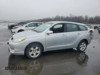 2006 Toyota Matrix STD z VIN 2T1LR32E06C563125, wystawiony jako Copart lot #55683475 z przebiegiem 174 891 mil mil oraz Tytuł czysty. Historia ofert i sprzedaży dostępna na DreamBid. Obrazek 1.