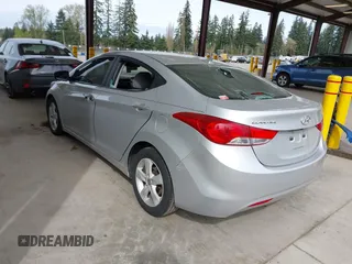 2013 Hyundai Elantra GLS с VIN KMHDH4AE5DU859669, выставлен на аукционе IAAI как лот 41980311 с пробегом 121 595 миль миль и . История ставок и продаж доступна на DreamBid. Изображение 3.
