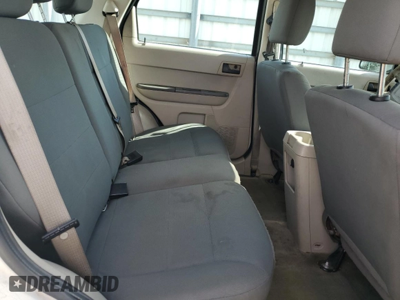 2011 Ford Escape XLS with VIN 1FMCU9C71BKC08406, listed as a Copart auction lot 61359975 with 182,954 mi miles and Salvage title. Bid and sale history available at DreamBid. Image 11.