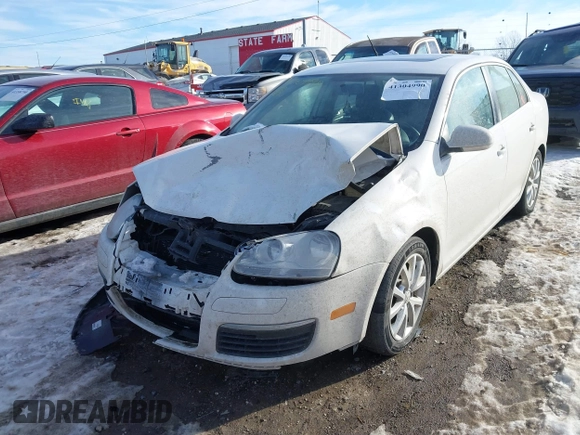 2010 Volkswagen Jetta SE с VIN 3VWRX7AJ4AM030312, выставлен на аукционе IAAI как лот 41304990 с пробегом 204 910 миль миль и . История ставок и продаж доступна на DreamBid. Изображение 17.