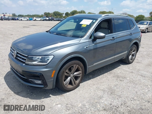 2018 Volkswagen Tiguan SEL with VIN 3VV3B7AX9JM178291, listed as a IAAI auction lot 42033485 with 65,641 mi miles and . Bid and sale history available at DreamBid. Image 17.
