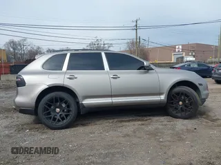 2008 Porsche Cayenne S с VIN WP1AB29PX8LA50620, выставлен на аукционе IAAI как лот 42000403 с пробегом Не указан миль и . История ставок и продаж доступна на DreamBid. Изображение 13.