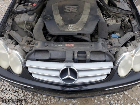 2008 Mercedes-Benz CLK-Class 3.5L with VIN WDBTK56F88F246009, listed as a Copart auction lot 43073965 with 161,324 mi miles and Salvage Title. Bid and sale history available at carsss.com. Image 11.