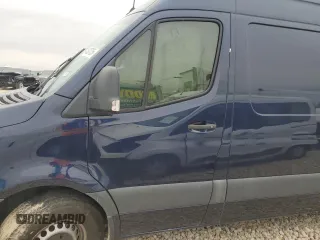 2022 Mercedes-Benz Sprinter with VIN W1Y4EDHYXNT107286, listed as a Copart auction lot 44688725 with Not Provided miles and Salvage Title. Bid and sale history available at DreamBid. Image 7.