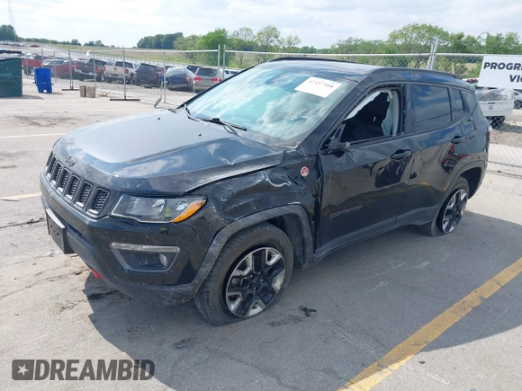2017 Jeep Compass Trailhawk z VIN 3C4NJDDB6HT631047, wystawiony jako IAAI lot #42457508 z przebiegiem 59 414 mil mil oraz . Historia ofert i sprzedaży dostępna na DreamBid. Obrazek 17.