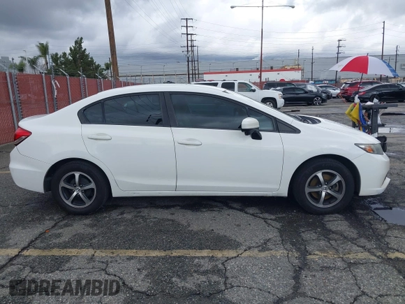 2015 Honda Civic SE z VIN 19XFB2F73FE266066, wystawiony jako IAAI lot #41798331 z przebiegiem 555 929 mil mil oraz . Historia ofert i sprzedaży dostępna na DreamBid. Obrazek 13.