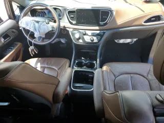 2021 Chrysler Pacifica Limited z VIN 2C4RC3GG3MR581931, wystawiony jako Copart lot #59313964 z przebiegiem 17 mil mil oraz Szkoda całkowita • Salvage title. Historia ofert i sprzedaży dostępna na DreamBid. Obrazek 8.