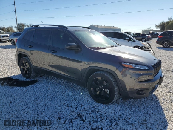 2017 Jeep Cherokee Altitude z VIN 1C4PJLAS0HW578220, wystawiony jako Copart lot #84244064 z przebiegiem 32 618 mil mil oraz Szkoda całkowita • Salvage title. Historia ofert i sprzedaży dostępna na DreamBid. Obrazek 4.