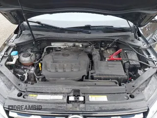 2021 Volkswagen Tiguan SE z VIN 3VV2B7AXXMM070228, wystawiony jako IAAI lot #42295644 z przebiegiem 89 576 mil mil oraz . Historia ofert i sprzedaży dostępna na DreamBid. Obrazek 10.