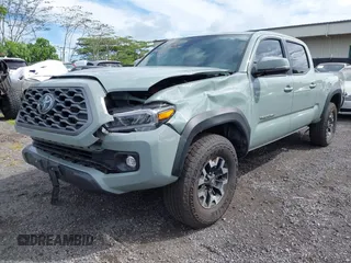 2023 Toyota Tacoma SR5 z VIN 3TYDZ5BNXPT024914, wystawiony jako IAAI lot #41302756 z przebiegiem 20 307 mil mil oraz . Historia ofert i sprzedaży dostępna na DreamBid. Obrazek 18.