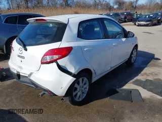 2012 Mazda 2 Touring z VIN JM1DE1LY2C0134281, wystawiony jako IAAI lot #41613690 z przebiegiem 156 546 mil mil oraz . Historia ofert i sprzedaży dostępna na DreamBid. Obrazek 4.