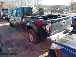 2016 Nissan Frontier SV with VIN 1N6AD0FV5GN742335, listed as a IAAI auction lot 41411366 with 147,727 mi miles. Bid and sale history available at carsss.com. Image 3.