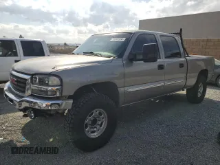 2003 GMC Sierra 1500HD SLE z VIN 1GTGC13U83F159358, wystawiony jako Copart lot #78096954 z przebiegiem 163 013 mil mil oraz Szkody całkowita. Historia ofert i sprzedaży dostępna na DreamBid. Obrazek 1.