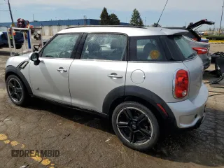 2012 MINI Countryman S with VIN WMWZC5C59CWL61048, listed as a Copart auction lot 54211965 with 136,953 mi miles and Clean Title. Bid and sale history available at DreamBid. Image 2.