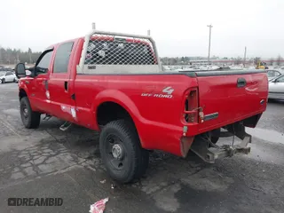 2005 Ford Super Duty F-250 XL with VIN 1FTSW21PX5EC67932, listed as a IAAI auction lot 41306583 with 189,824 mi miles. Bid and sale history available at carsss.com. Image 3.