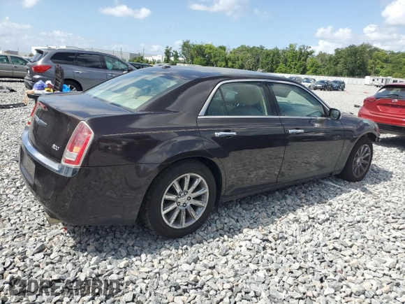 2012 Chrysler 300 Limited z VIN 2C3CCACG9CH173300, wystawiony jako Copart lot #52019775 z przebiegiem 128 492 mil mil oraz Szkoda całkowita • Salvage title. Historia ofert i sprzedaży dostępna na DreamBid. Obrazek 3.