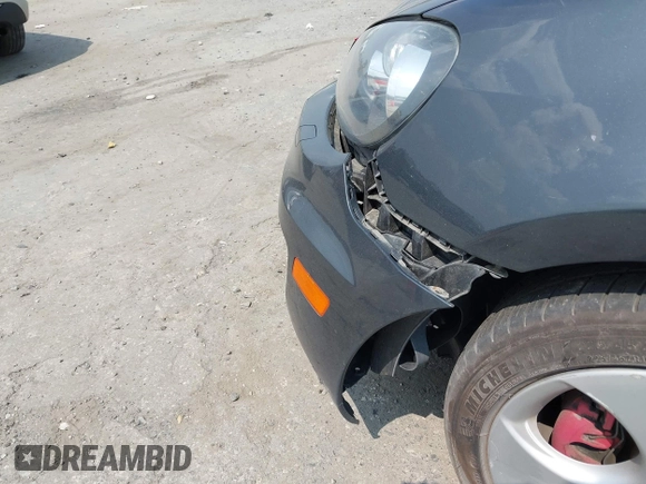 2010 Volkswagen GTI with VIN WVWGD7AJ7AW426558, listed as a IAAI auction lot 42443392 with 163,849 mi miles and . Bid and sale history available at DreamBid. Image 6.
